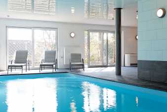 Villa mit Schwimmbad in ruhiger Lage fr 22 Personen in Stavelot