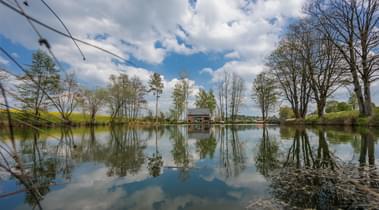                                                         Ferienh�user am Wasser            