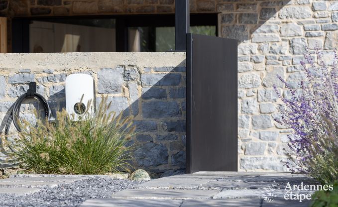 Authentisches Ferienhaus fr 6 Personen in Anhe mit privater Sauna, berdachter Terrasse und luxurisem Interieur