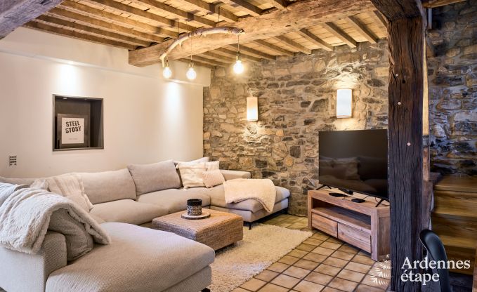 Charmantes Ferienhaus in Anthisnes: 8 Personen, beheizter Pool, 4 Schlafzimmer, haustierfreundlich