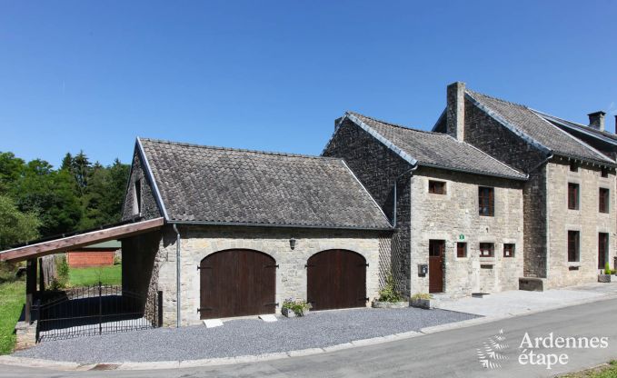 Charmantes Ferienhaus in Anthisnes: 8 Personen, beheizter Pool, 4 Schlafzimmer, haustierfreundlich