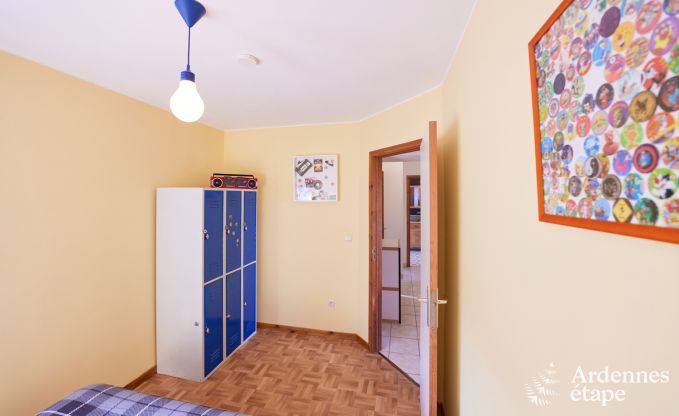 Komfortables und authentisches Ferienhaus in der N�he des Waldes in Assesse, Ardennen