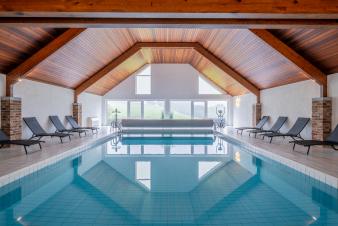 Luxe villa mit Pool fr 18 Personen in Aubel, Ardennen
