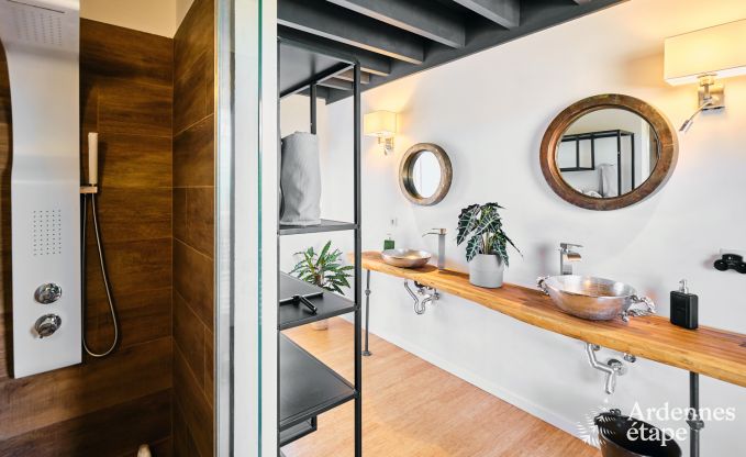 Ger�umige Villa f�r 9 Personen in Baillonville mit Hallenbad und Whirlpool