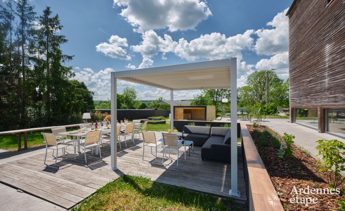 Ger�umige Villa f�r 9 Personen in Baillonville mit Hallenbad und Whirlpool