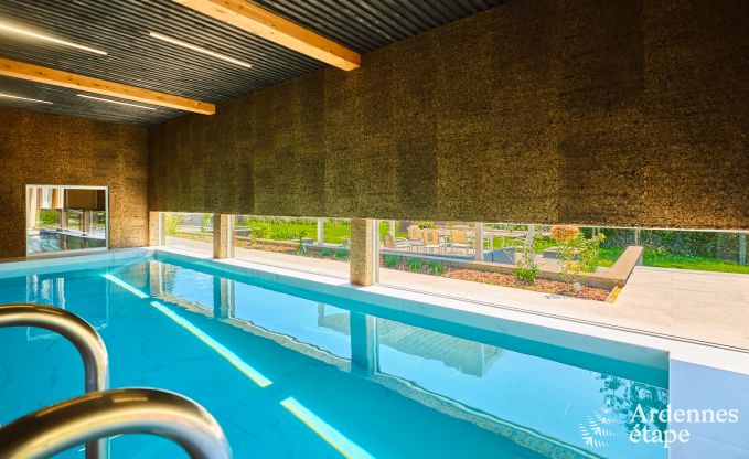 Ger�umige Villa f�r 9 Personen in Baillonville mit Hallenbad und Whirlpool