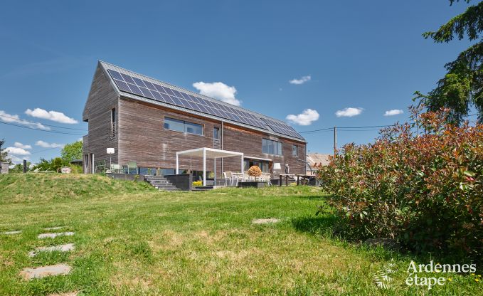 Ger�umige Villa f�r 9 Personen in Baillonville mit Hallenbad und Whirlpool