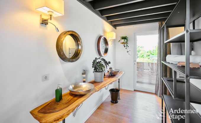 Ger�umige Villa f�r 9 Personen in Baillonville mit Hallenbad und Whirlpool