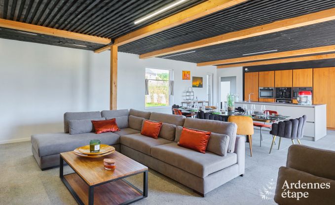 Ger�umige Villa f�r 9 Personen in Baillonville mit Hallenbad und Whirlpool