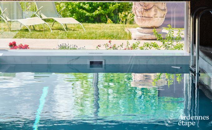 Ger�umige Villa f�r 9 Personen in Baillonville mit Hallenbad und Whirlpool