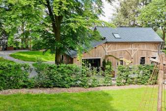 Luxus Ferienchalet in Bastogne fr 6 Personen mit Sauna und Garten