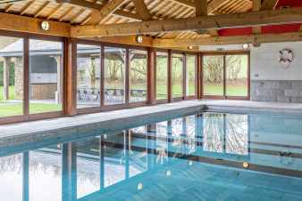 Luxusvilla Bastogne 24 Pers. Ardennen Schwimmbad Wellness