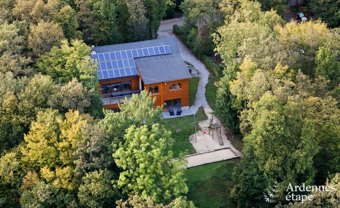 Ger�umiges Chalet f�r Gruppen in Beauraing, Ardennen