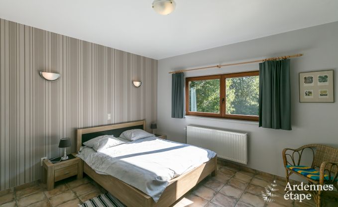 Ger�umiges Chalet f�r Gruppen in Beauraing, Ardennen