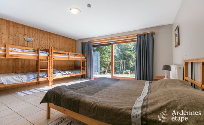 Ger�umiges Chalet f�r Gruppen in Beauraing, Ardennen