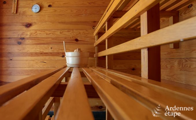 Gerumiges und komfortables Chalet in Beauraing, Ardennen