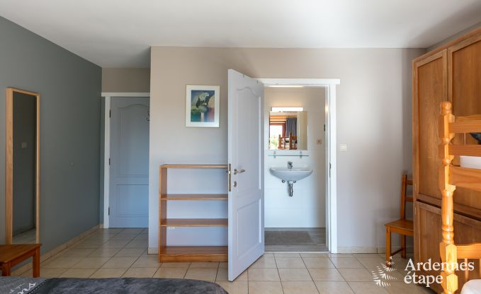 Ger�umiges Chalet f�r Gruppen in Beauraing, Ardennen