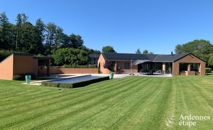 Charmantes und gerumiges Ferienhaus mit Pool in Beauraing, Ardennen