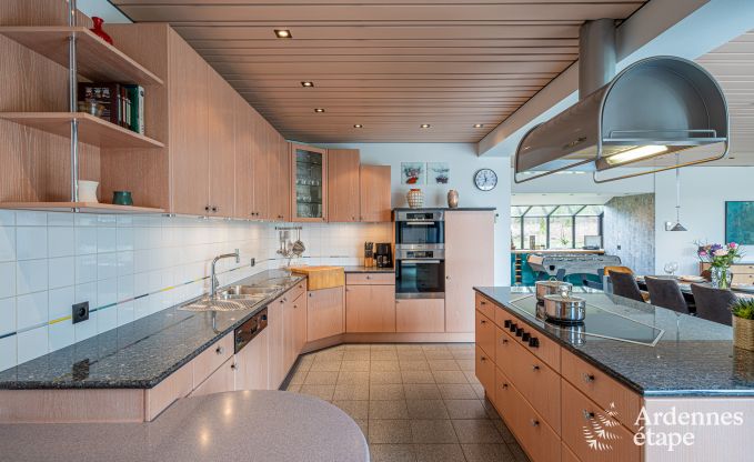 Charmantes und gerumiges Ferienhaus mit Pool in Beauraing, Ardennen