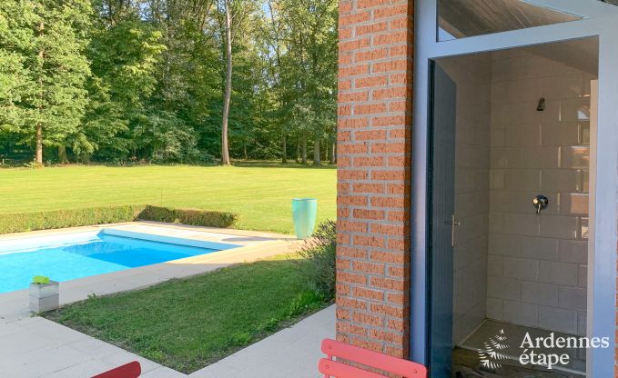 Charmantes und gerumiges Ferienhaus mit Pool in Beauraing, Ardennen