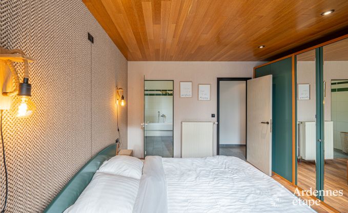 Charmantes und gerumiges Ferienhaus mit Pool in Beauraing, Ardennen