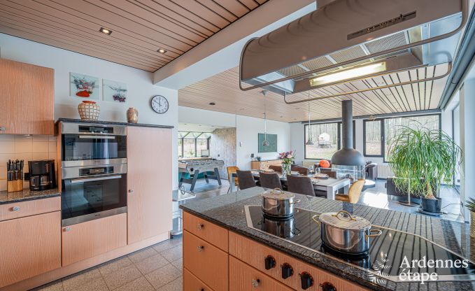 Charmantes und gerumiges Ferienhaus mit Pool in Beauraing, Ardennen