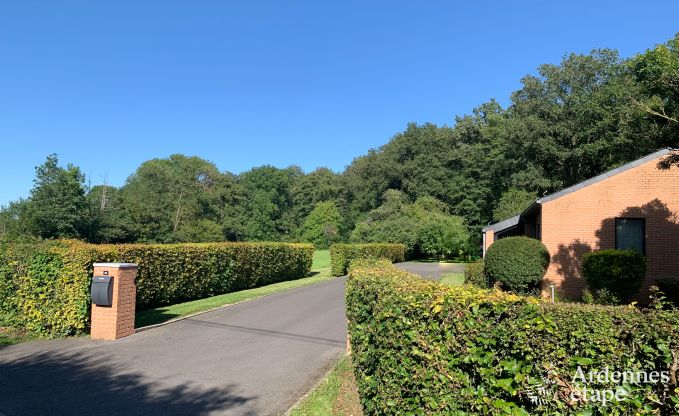 Charmantes und gerumiges Ferienhaus mit Pool in Beauraing, Ardennen