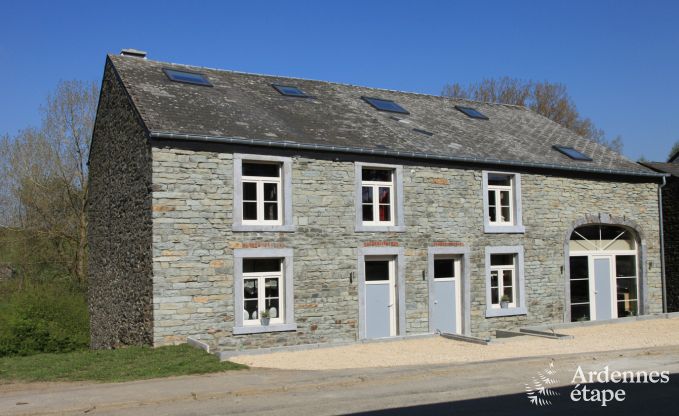 Renoviertes Bauernhaus mit 4-Sterne-Komfort für 22 Personen in Bertrix