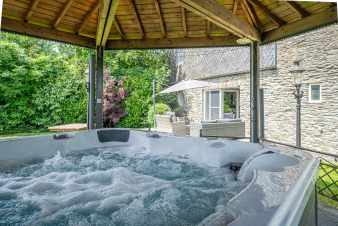 Schnes Ferienhaus fr 9 Personen in Bertrix in den Ardennen