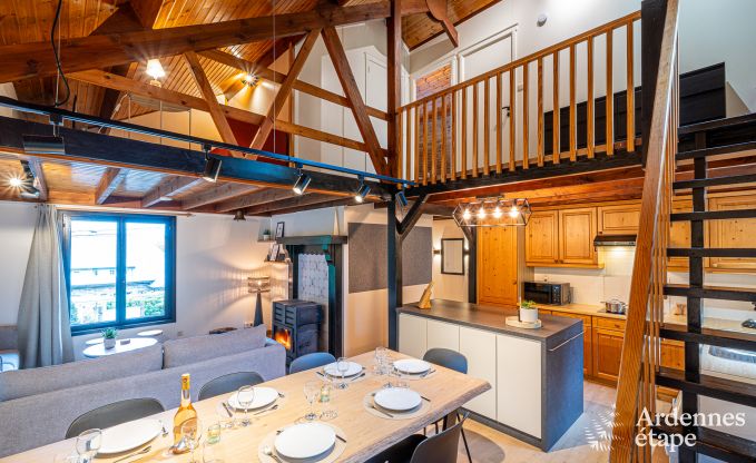 Authentisches Chalet fr 8 Personen in Bivre mit 4 Schlafzimmern, Holzofen, Whirlpool, Privatgarten und Fahrradabstellraum