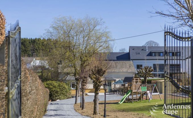 Flucht in die Ardennen: Ger�umiges Ferienhaus f�r 8 Personen in Bouillon