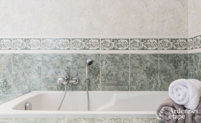 Flucht in die Ardennen: Ger�umiges Ferienhaus f�r 8 Personen in Bouillon