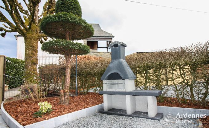 Flucht in die Ardennen: Ger�umiges Ferienhaus f�r 8 Personen in Bouillon