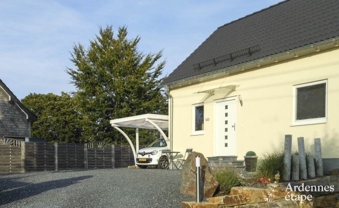 3,5 Sterne Ferienhaus für 4 Personen mit Schwimmbad in Bütgenbach