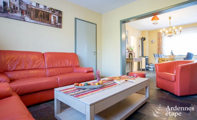 Komfortables Ferienhaus mit Wellnessbereich für 6/8 Personen in Waimes