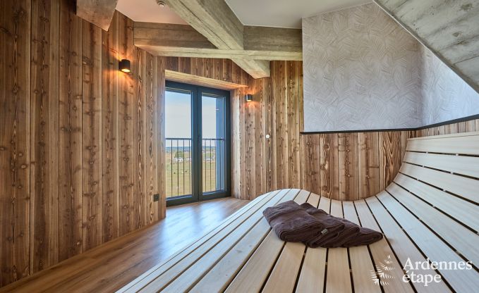 Luxusferienhaus in Butgenbach: Wasserturm mit Sauna, Whirlpool und Panoramablick f�r 6 Personen