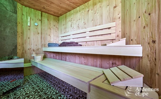 Luxusferienhaus in Butgenbach: Wasserturm mit Sauna, Whirlpool und Panoramablick f�r 6 Personen
