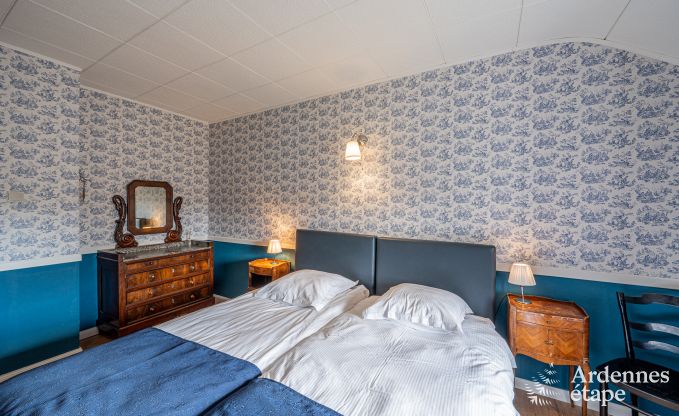 Luxusvilla in Cerfontaine: perfekt f�r 14 Personen, mit Innen- und Au�enpool, in der N�he der Lacs de l'Eau d'Heure