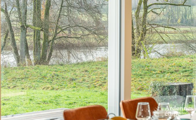 Charmantes Chalet f�r 5 am Ufer der Semois in Chiny, Gaume