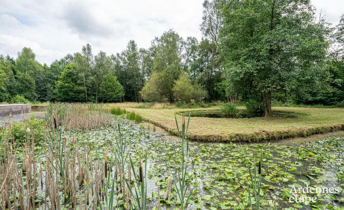 Ferienhaus mit Pool und Angelteich in Couvin, Ardennen