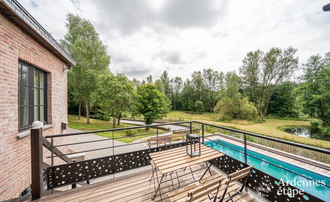 Ferienhaus mit Pool und Angelteich in Couvin, Ardennen