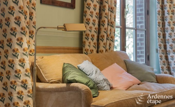 Ger�umiges Ferienhaus mit Pool in Dinant, Ardennen