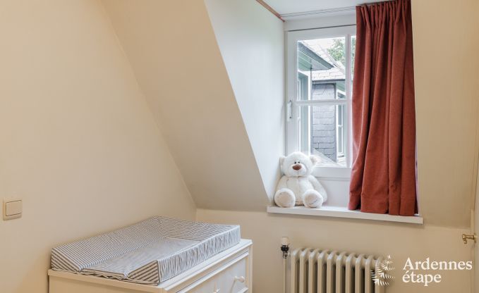 Ger�umiges Ferienhaus mit Pool in Dinant, Ardennen