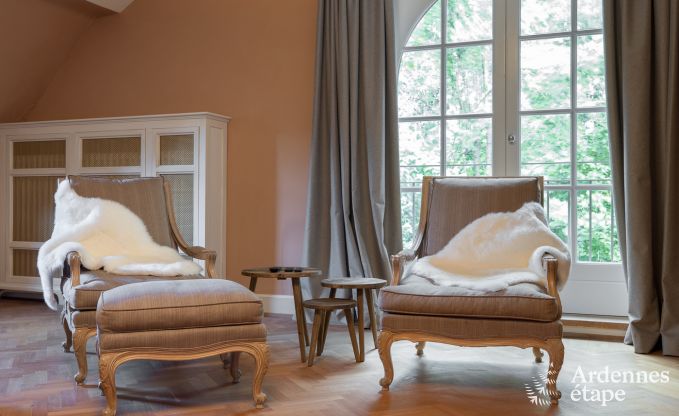 Ger�umiges Ferienhaus mit Pool in Dinant, Ardennen