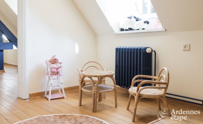 Ger�umiges Ferienhaus mit Pool in Dinant, Ardennen