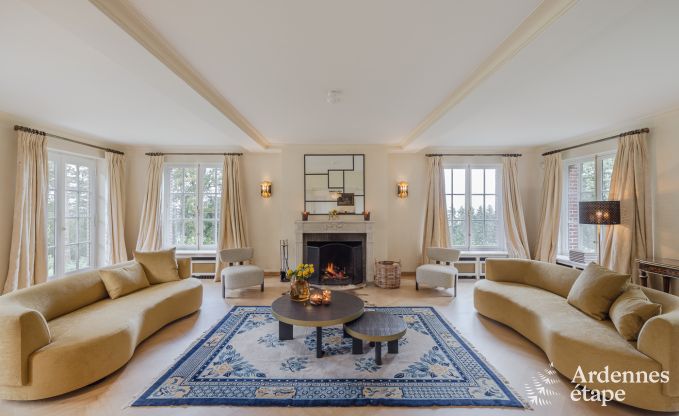 Ger�umiges Ferienhaus mit Pool in Dinant, Ardennen