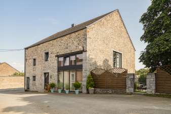 Einladendes Ferienhaus fr 9 Personen in Doische, Hunde erlaubt