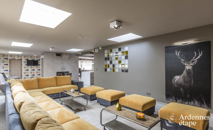 Voll ausgestattetes modernes Ferienhaus für 22 Personen in Durbuy