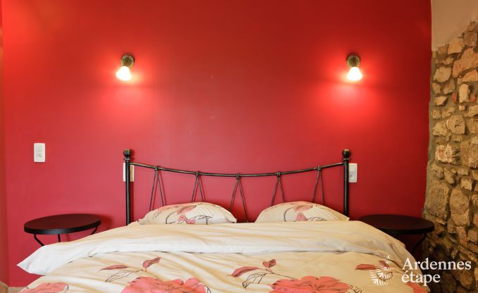 Ferienhaus in Durbuy: 32 Personen, 12 Schlafzimmer, privater Garten, Herz der belgischen Ardennen