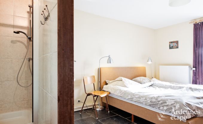 Ferienhaus in Durbuy: 32 Personen, 12 Schlafzimmer, privater Garten, Herz der belgischen Ardennen